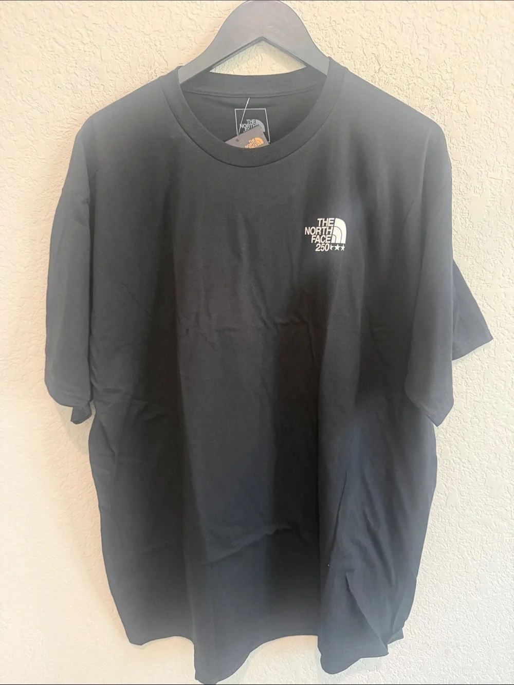 The North Face Men’s Black Short-Sleeve Tee with Red & Blue Mountain Graphic XXl